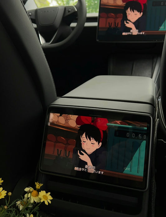 T HOUSE Rear Entertainment Screen