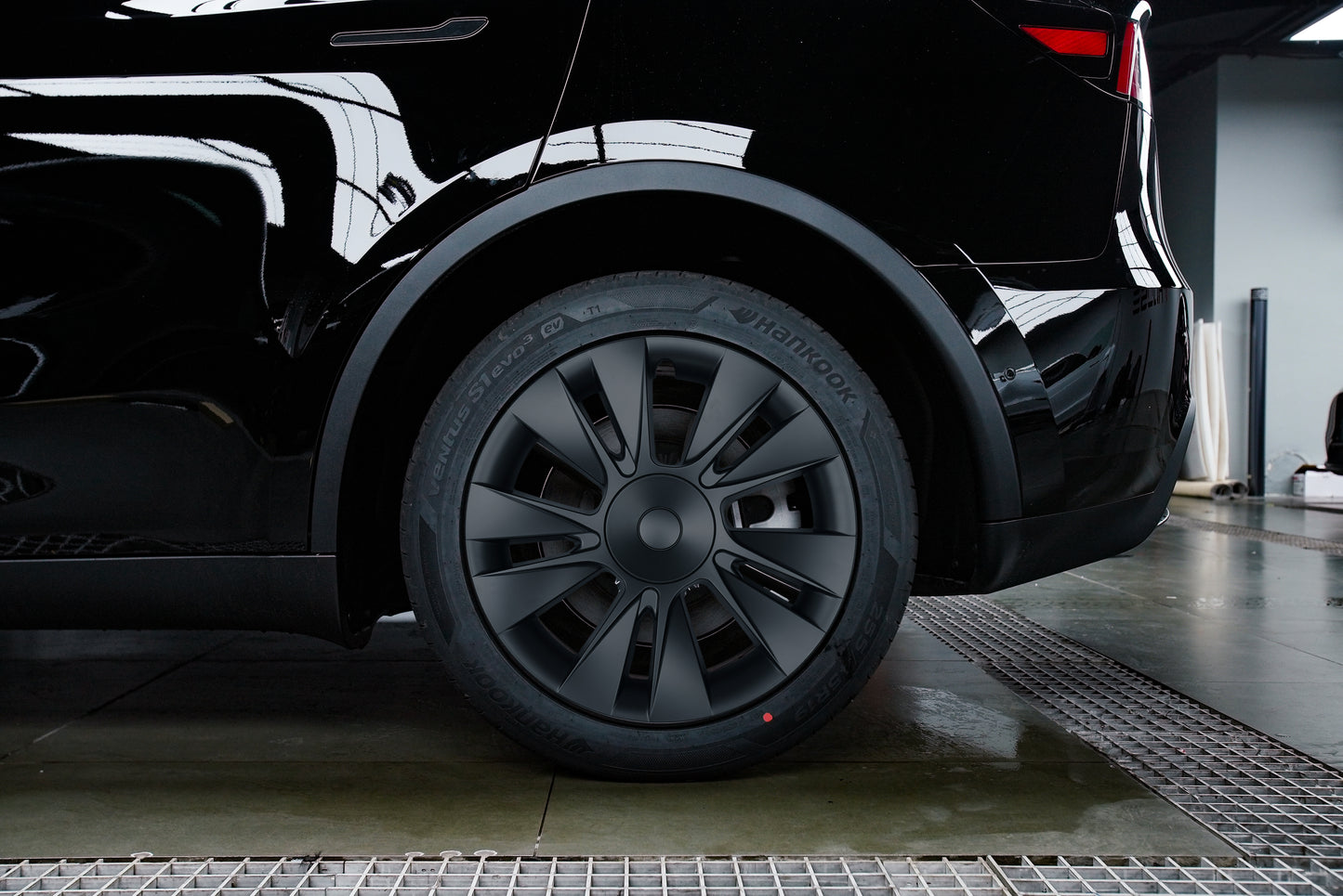 Wheel Covers/Hub Caps 18 inches - Style 2