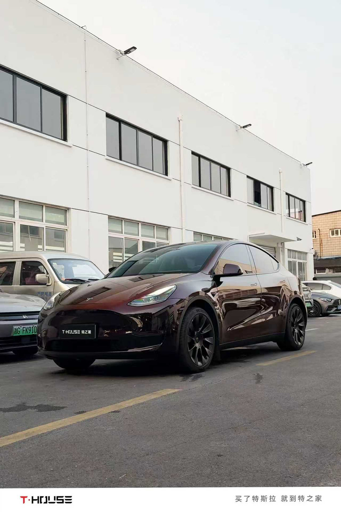 流光黑魅红 Flow Dark Red Light Vinyl Wrap Tesla ModelY