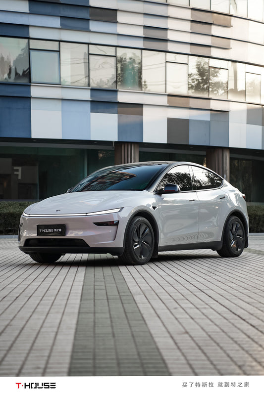 Pure White Vinyl Wrap Tesla ModelY Juniper