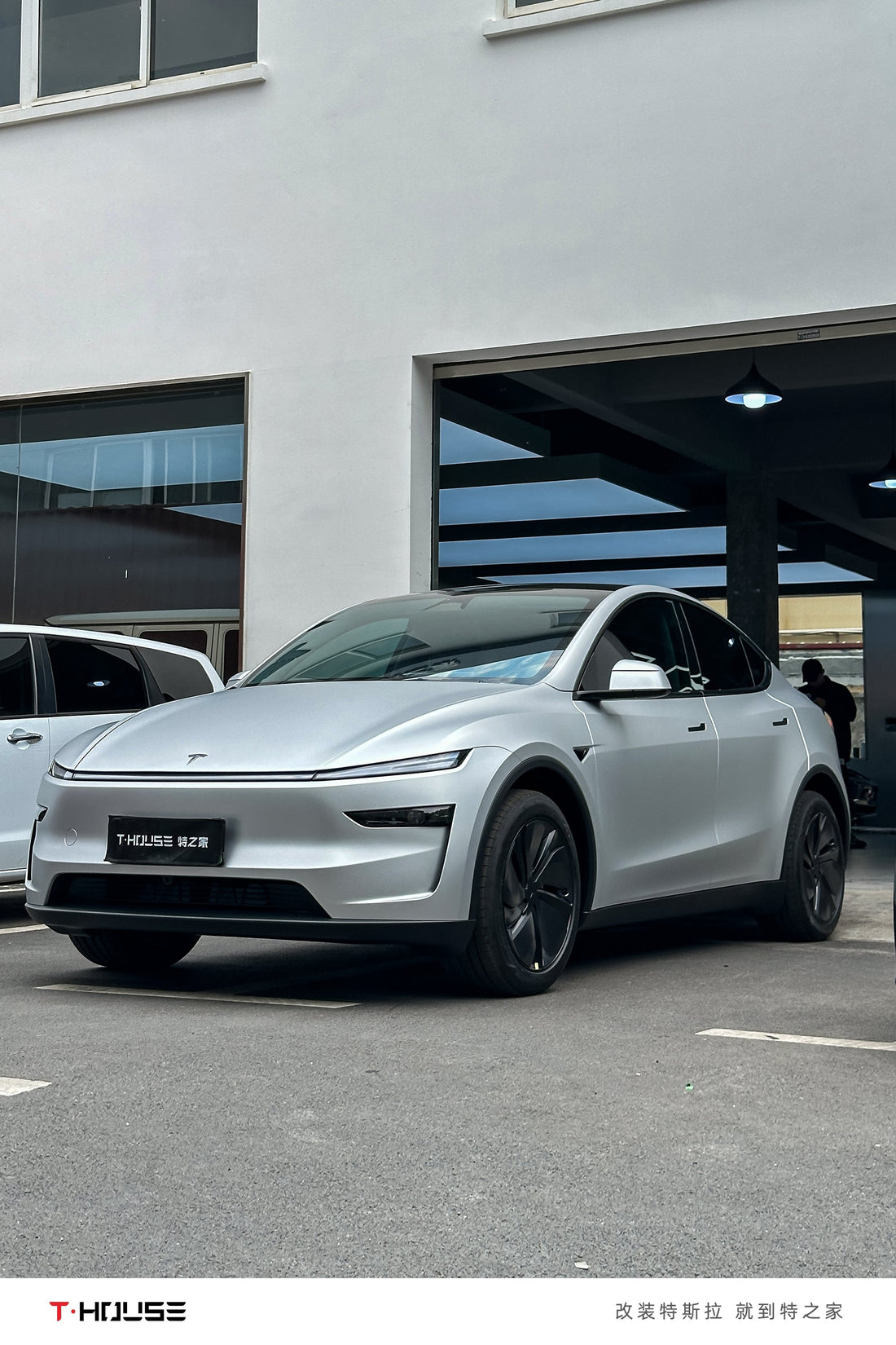 亚历山大银Vinyl Wrap Tesla ModelY Juniper