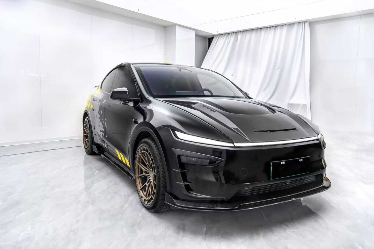 2026 Tesla Model Y Carbon Fiber Body Kit&nbsp;(Glossy Black)