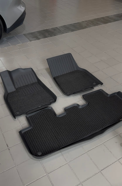 Semi-enclosed Floor Mats